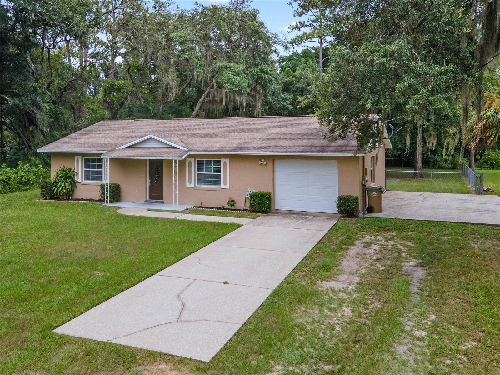 Eustis, FL 32736,38246 COUNTY ROAD 439