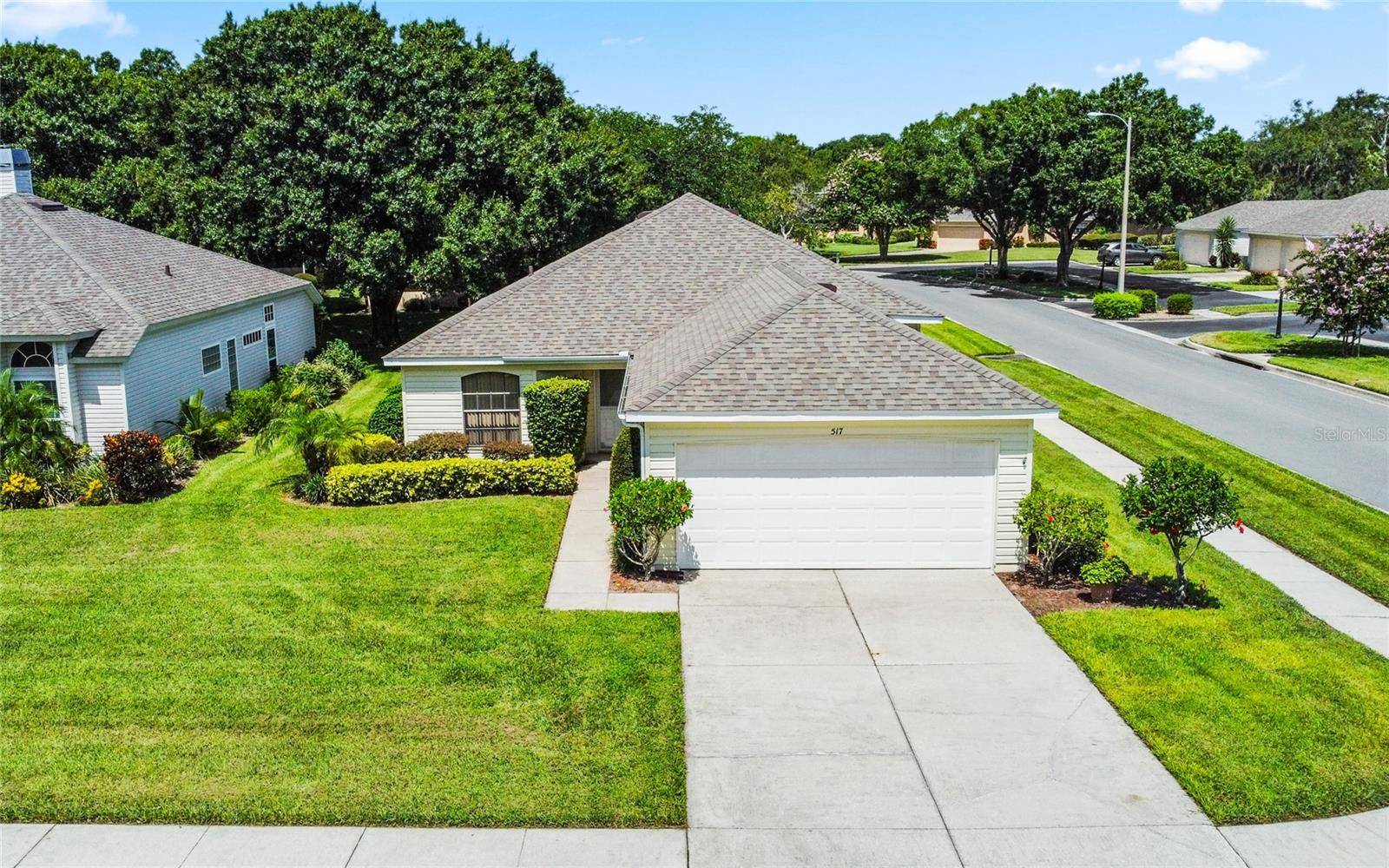 Tavares, FL 32778,517 BAYTREE BLVD