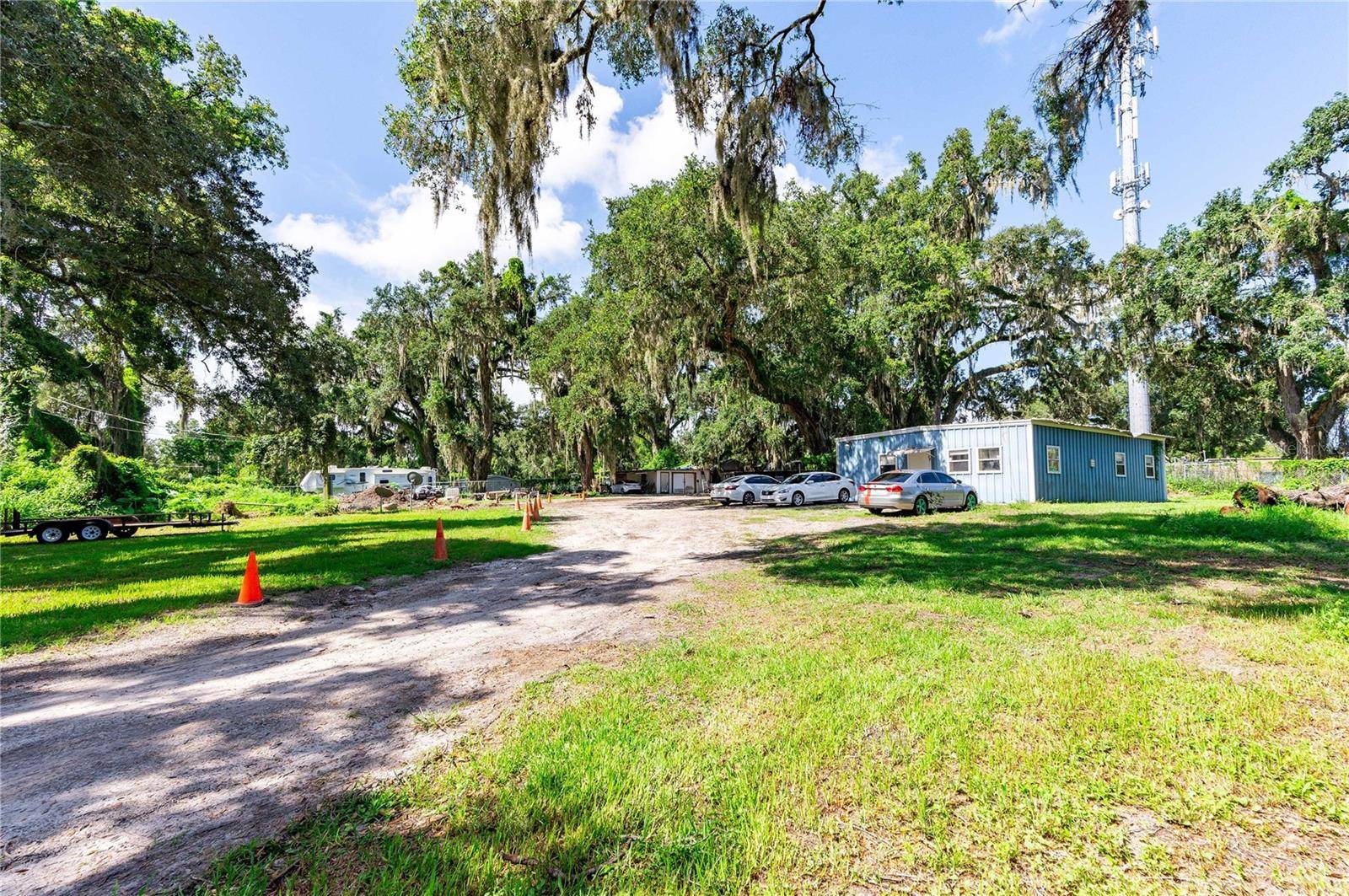 Seffner, FL 33584,1503 LAKEVIEW AVE