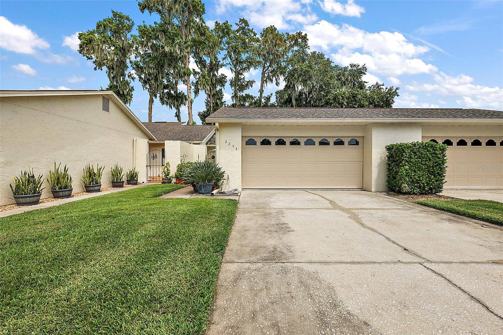 Tavares, FL 32778,2253 CYPRESS COVE DR