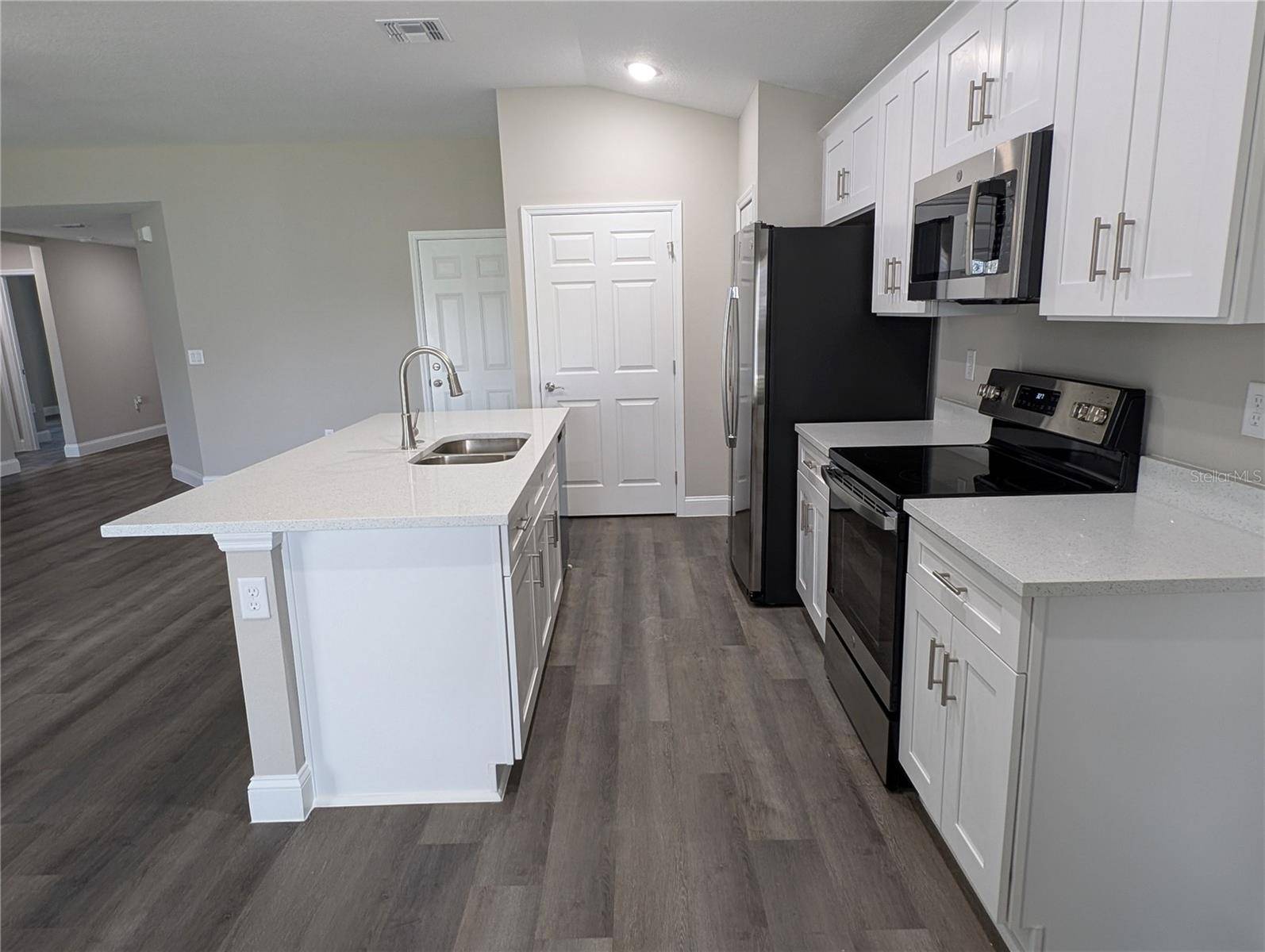 Lady Lake, FL 32159,174 KROLL LN