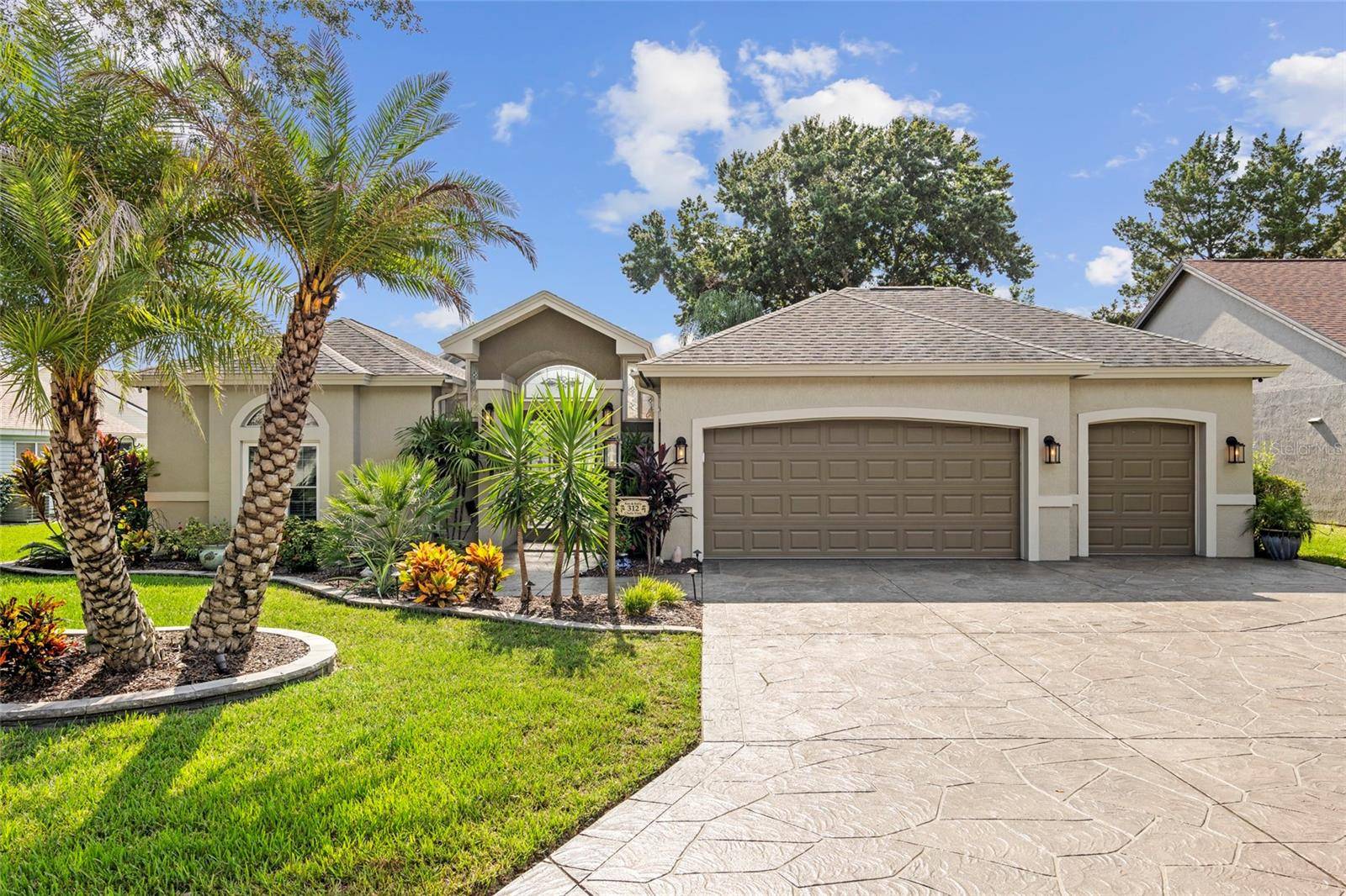 Lady Lake, FL 32159,312 CHULA VISTA AVE