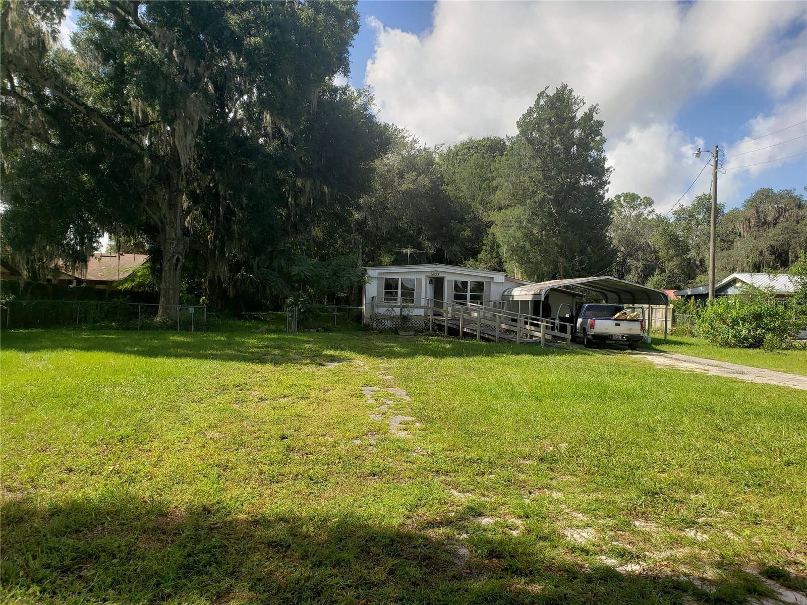 Lake Panasoffkee, FL 33538,1099 CR 479