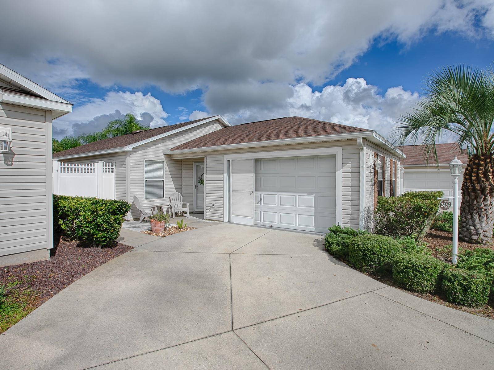 The Villages, FL 32162,2452 DUNDEE TER