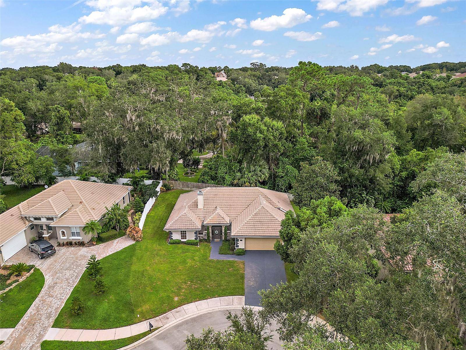 Mount Dora, FL 32757,2115 OAK LEAF CIR