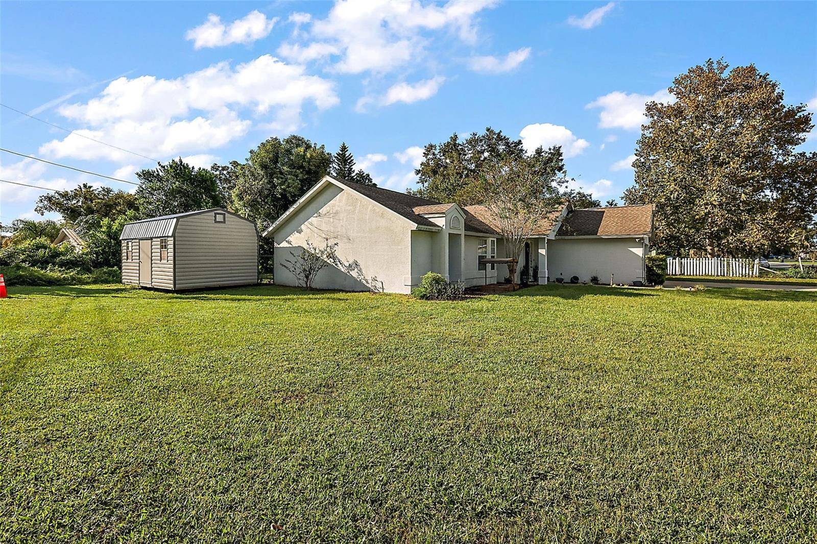 Umatilla, FL 32784,701 DAPHNE AVE