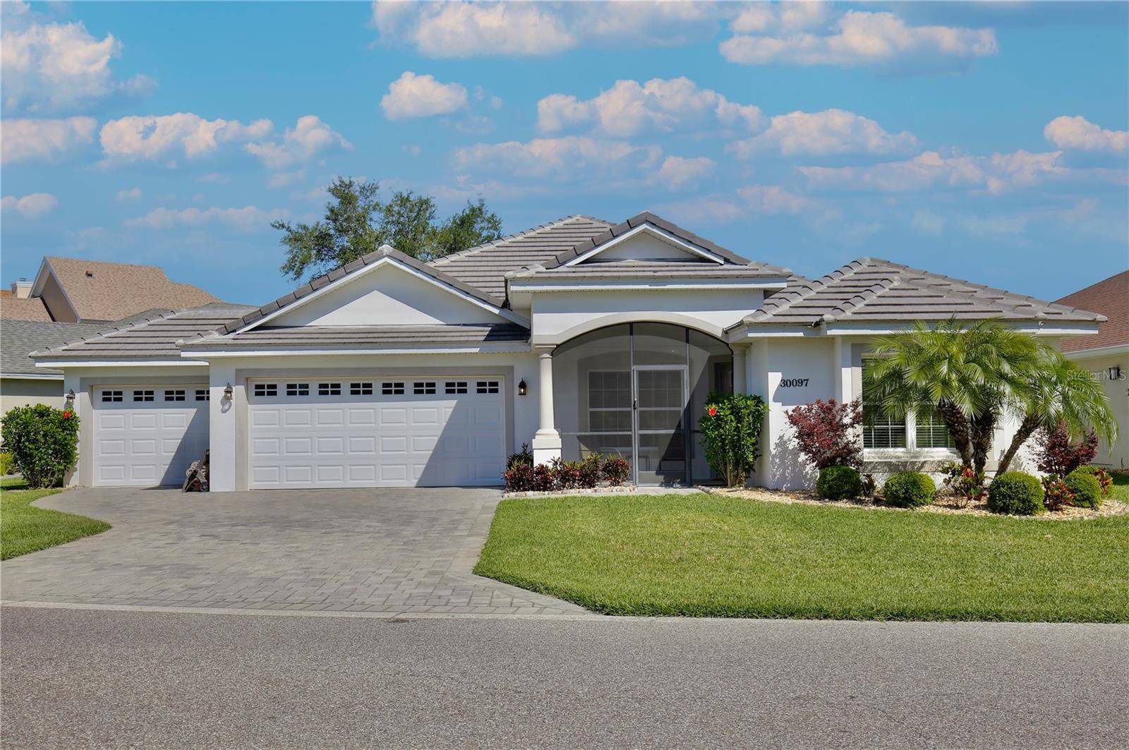 Tavares, FL 32778,30097 ISLAND CLUB DR