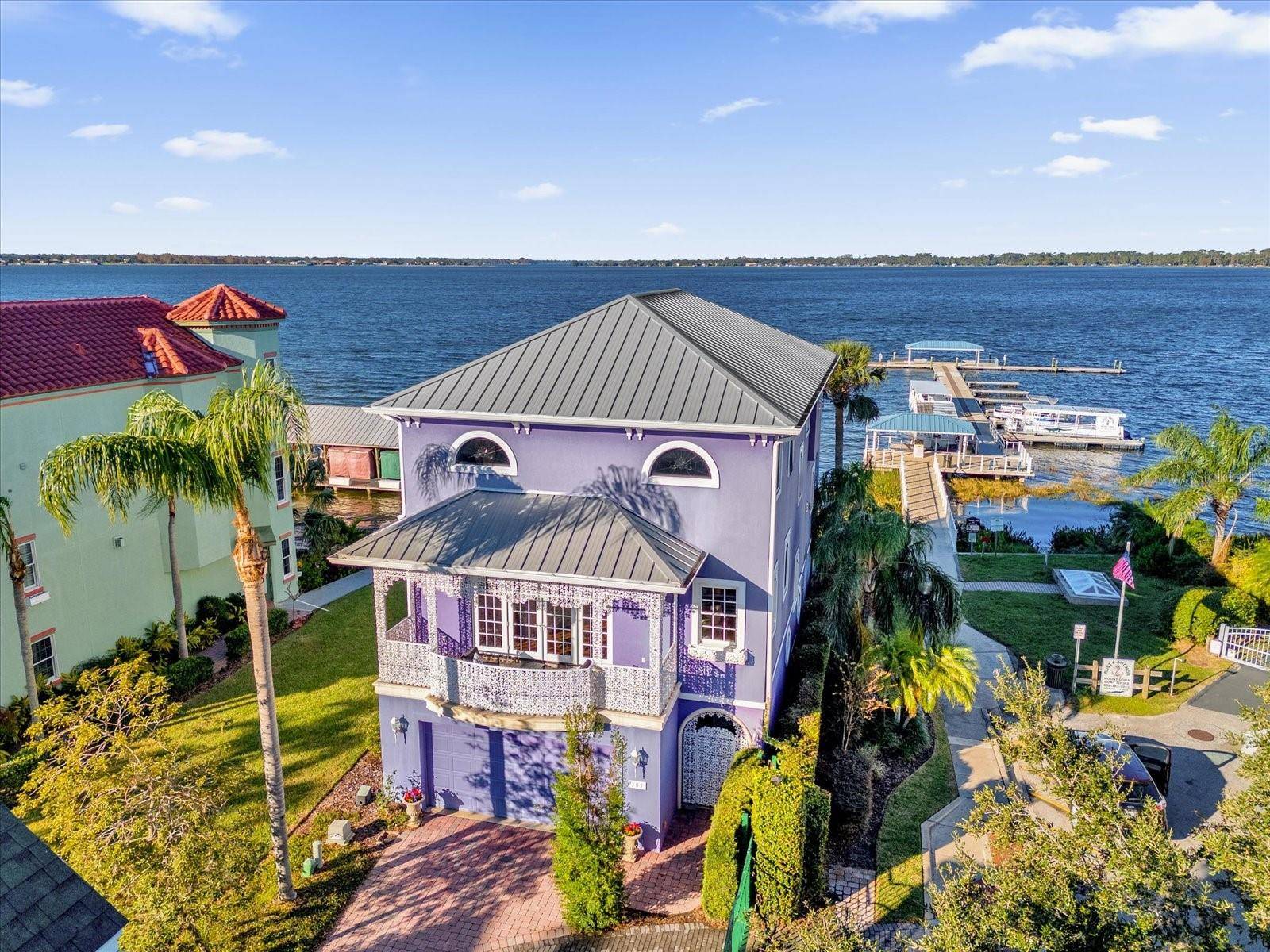 Mount Dora, FL 32757,305 SHADOW HARBOUR LN #305