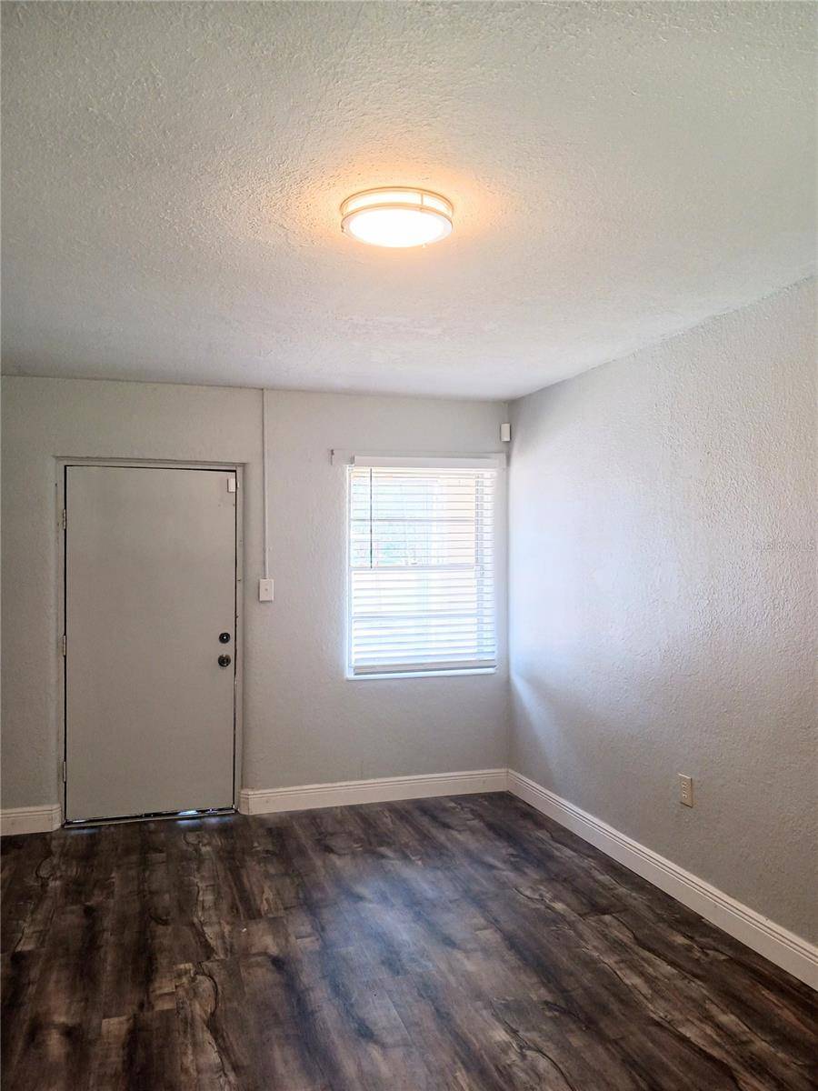 Umatilla, FL 32784,16218 WALLACE ST #5
