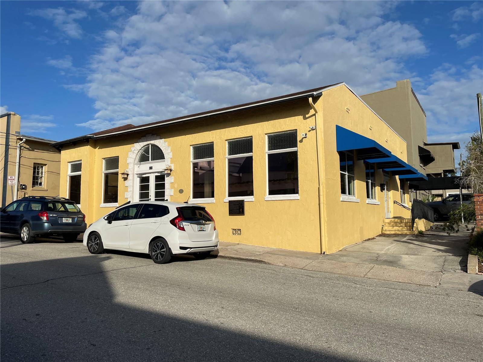 Mount Dora, FL 32757,430 N ALEXANDER ST