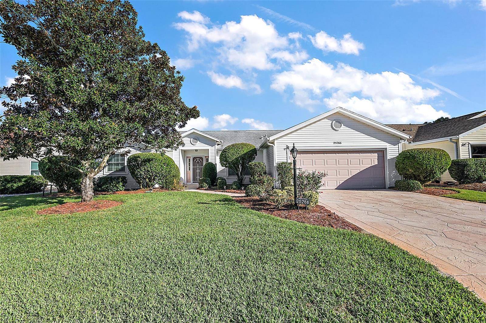 Leesburg, FL 34748,25266 LOST OAK CIR