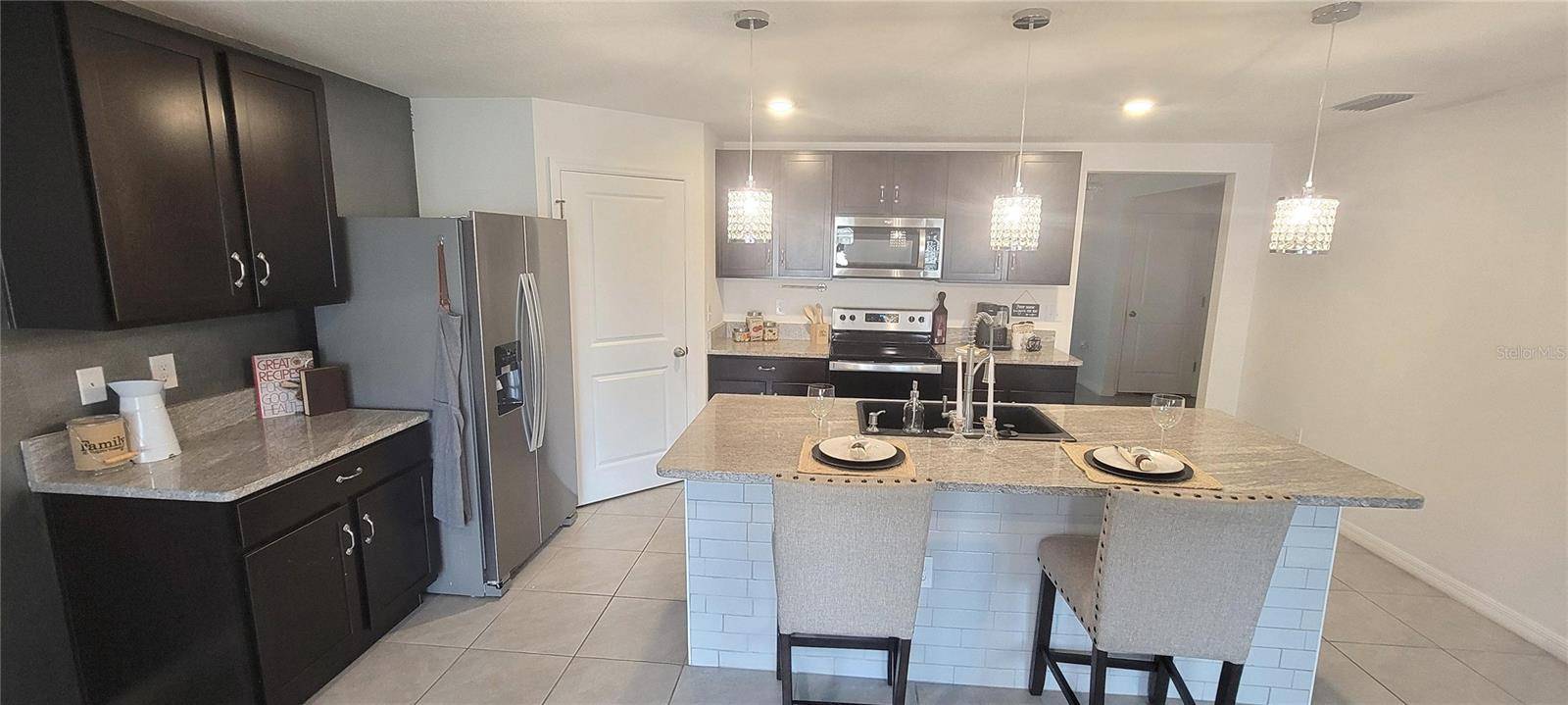 Ocala, FL 34472,716 SE 64TH TER
