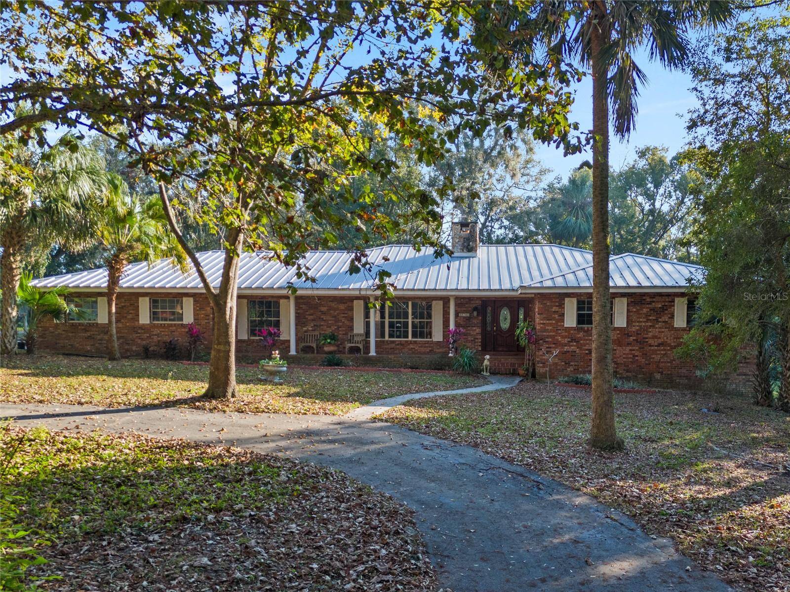 Eustis, FL 32736,22740 COUNTY ROAD 44A