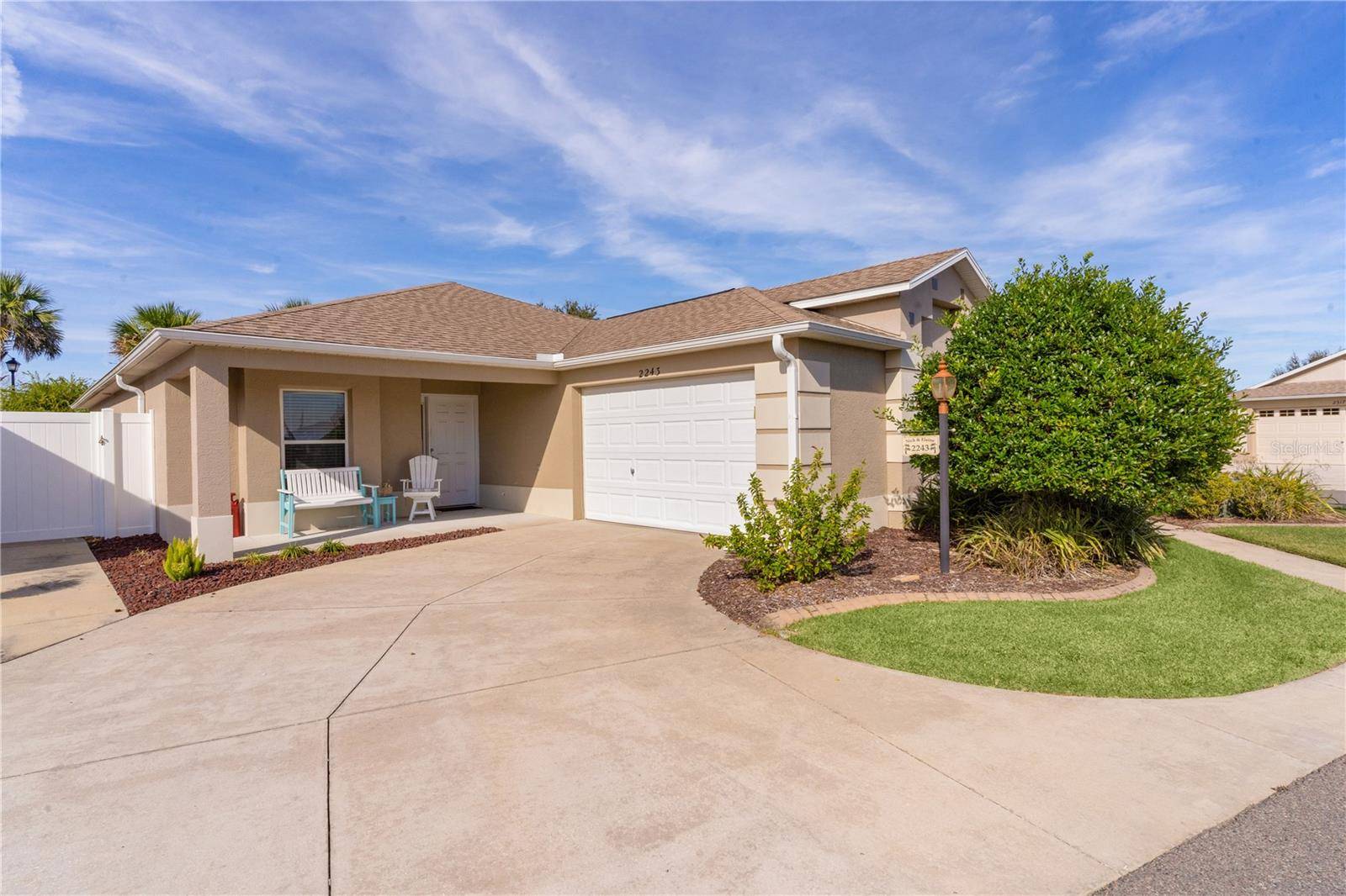 The Villages, FL 32162,2243 MONTBROOK PL