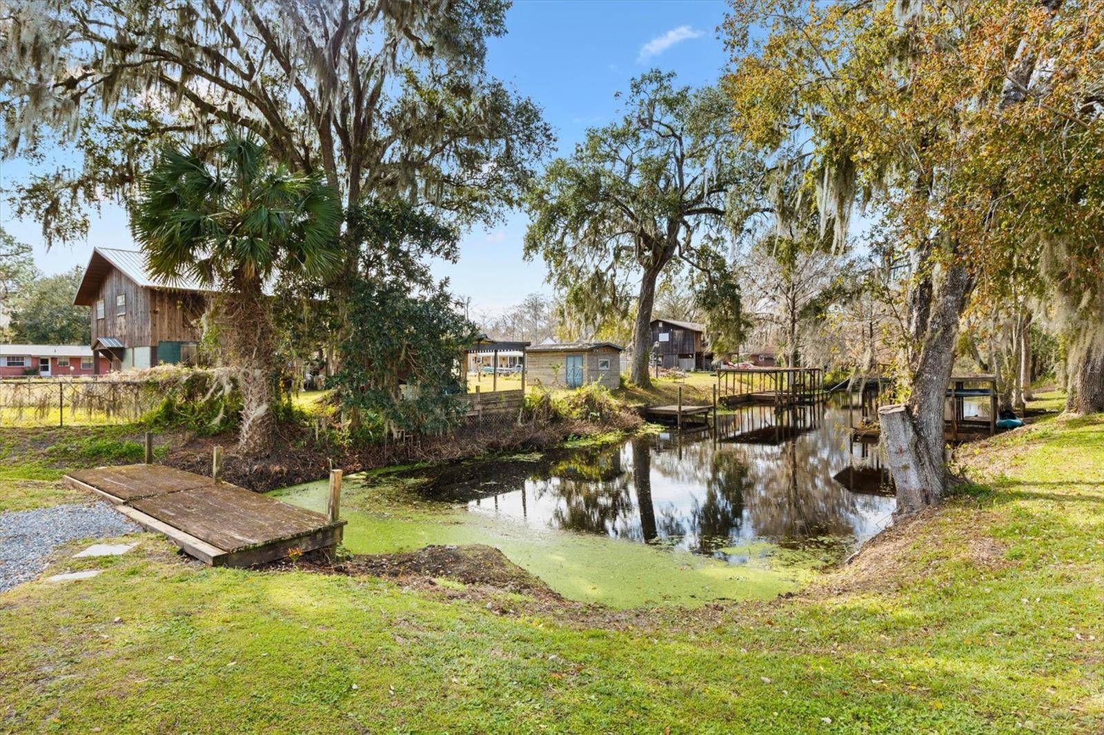 Lake Panasoffkee, FL 33538,4777 CR 306A