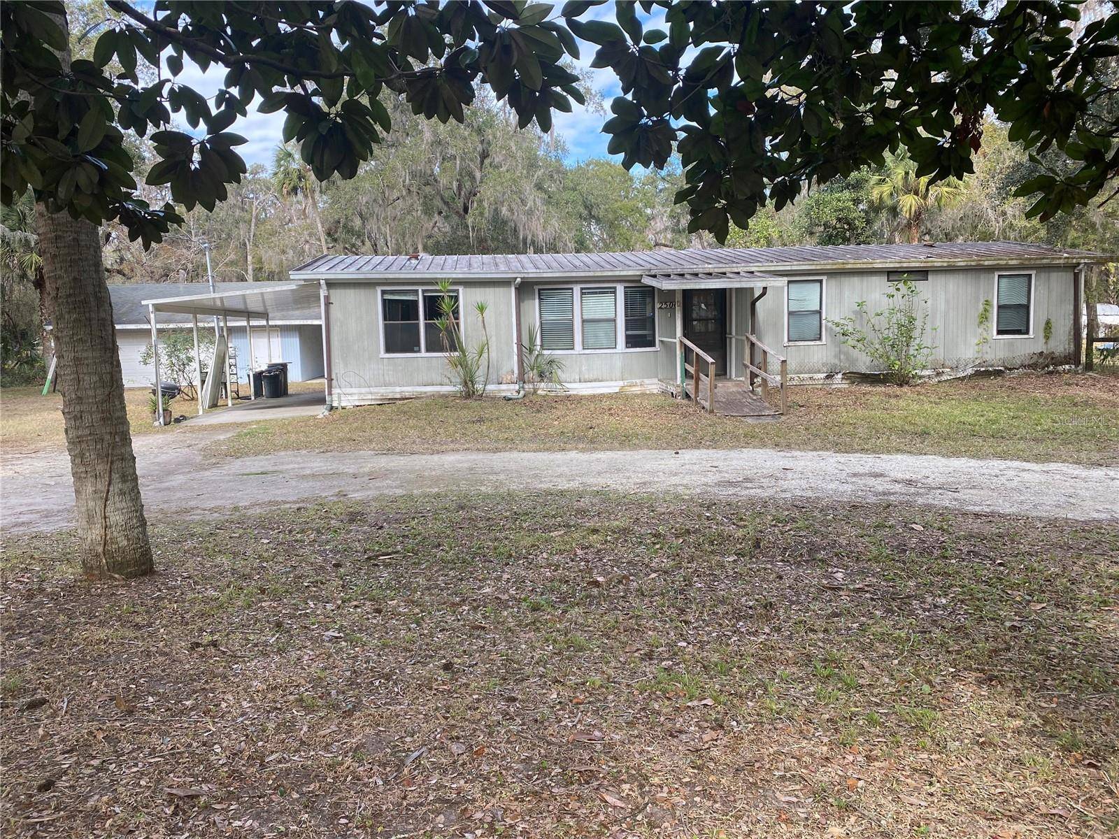 Lake Panasoffkee, FL 33538,2506 CR 405