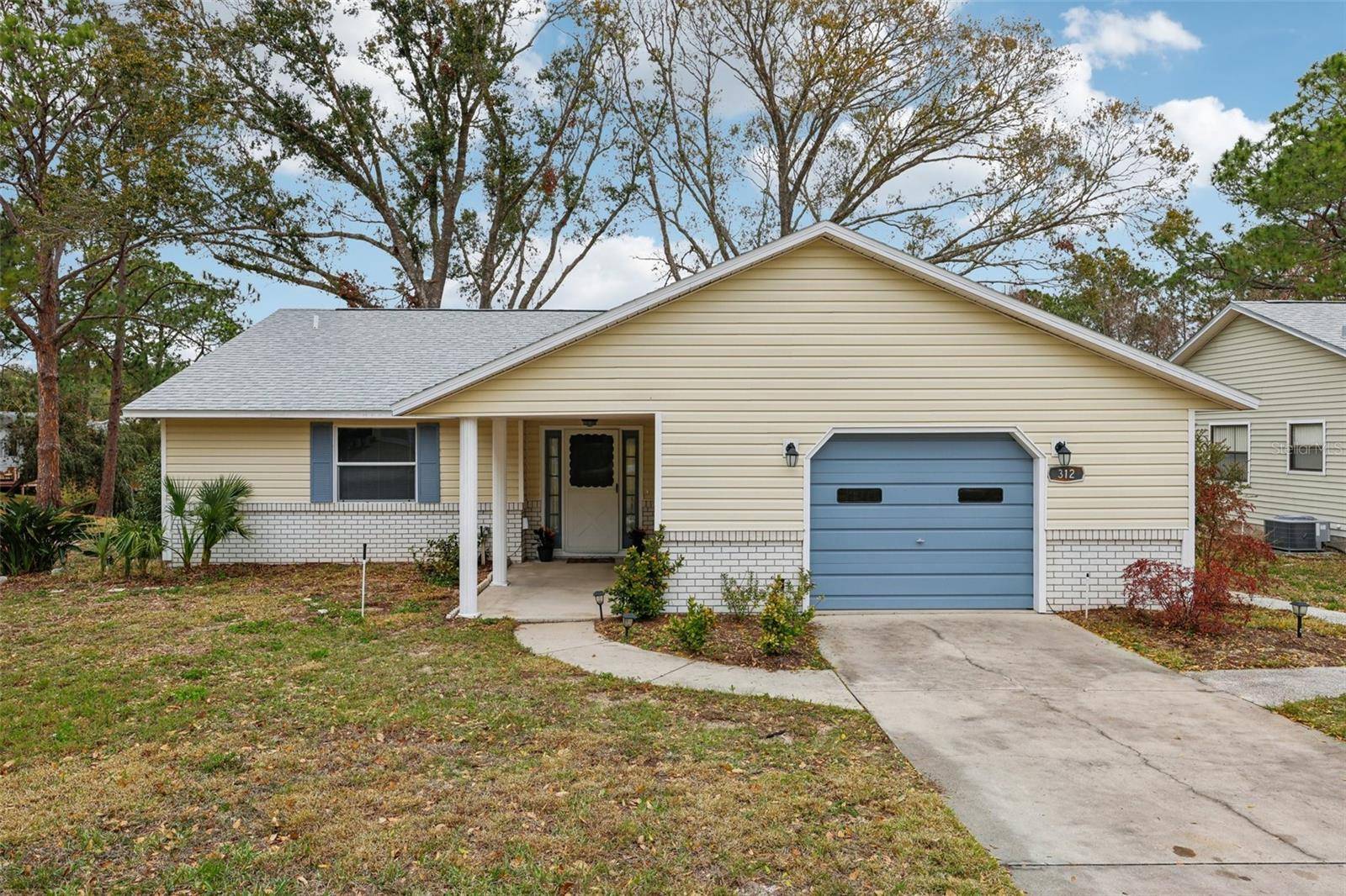 Leesburg, FL 34788,312 BRIGADOON CIR #312