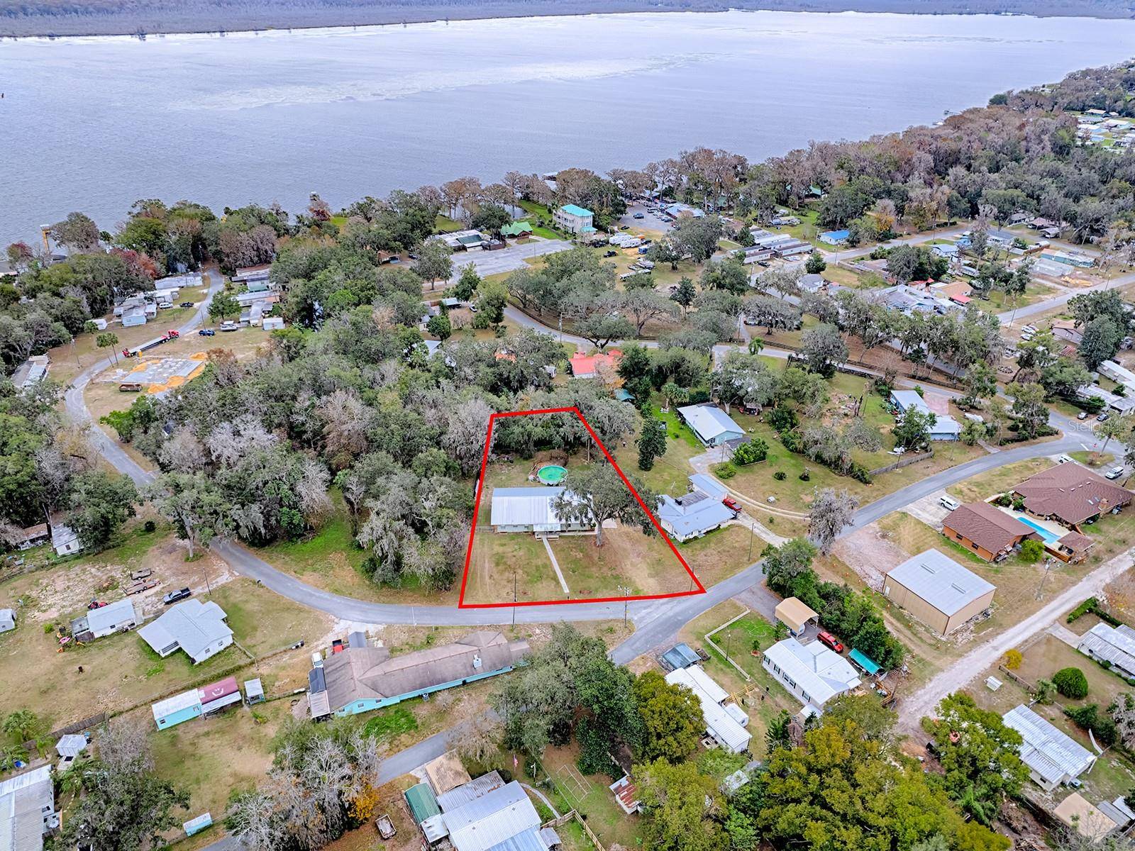 Lake Panasoffkee, FL 33538,1029 CR 452A