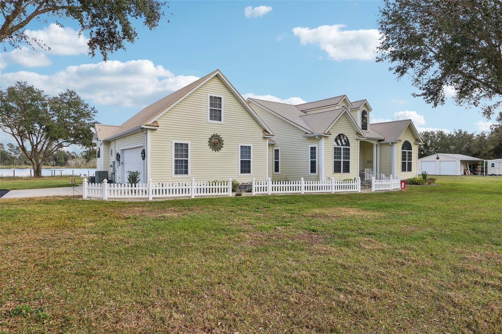 Umatilla, FL 32784,13718 COUNTY ROAD 450