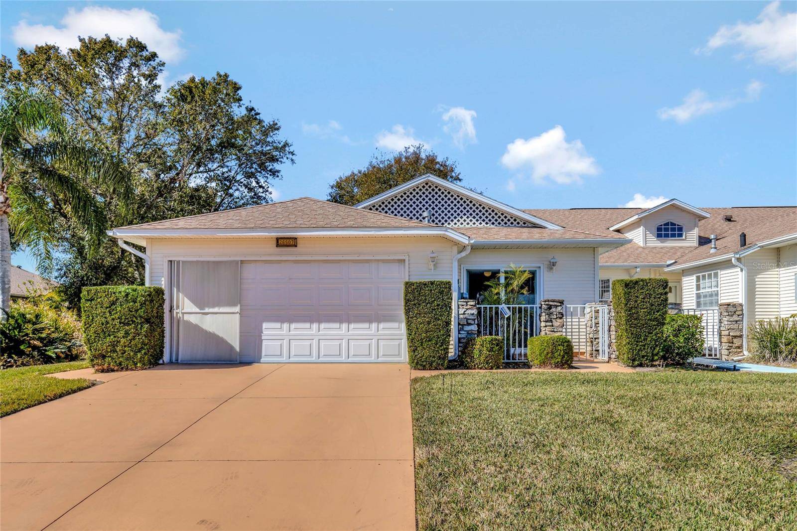 Leesburg, FL 34748,26607 RACQUET CIR