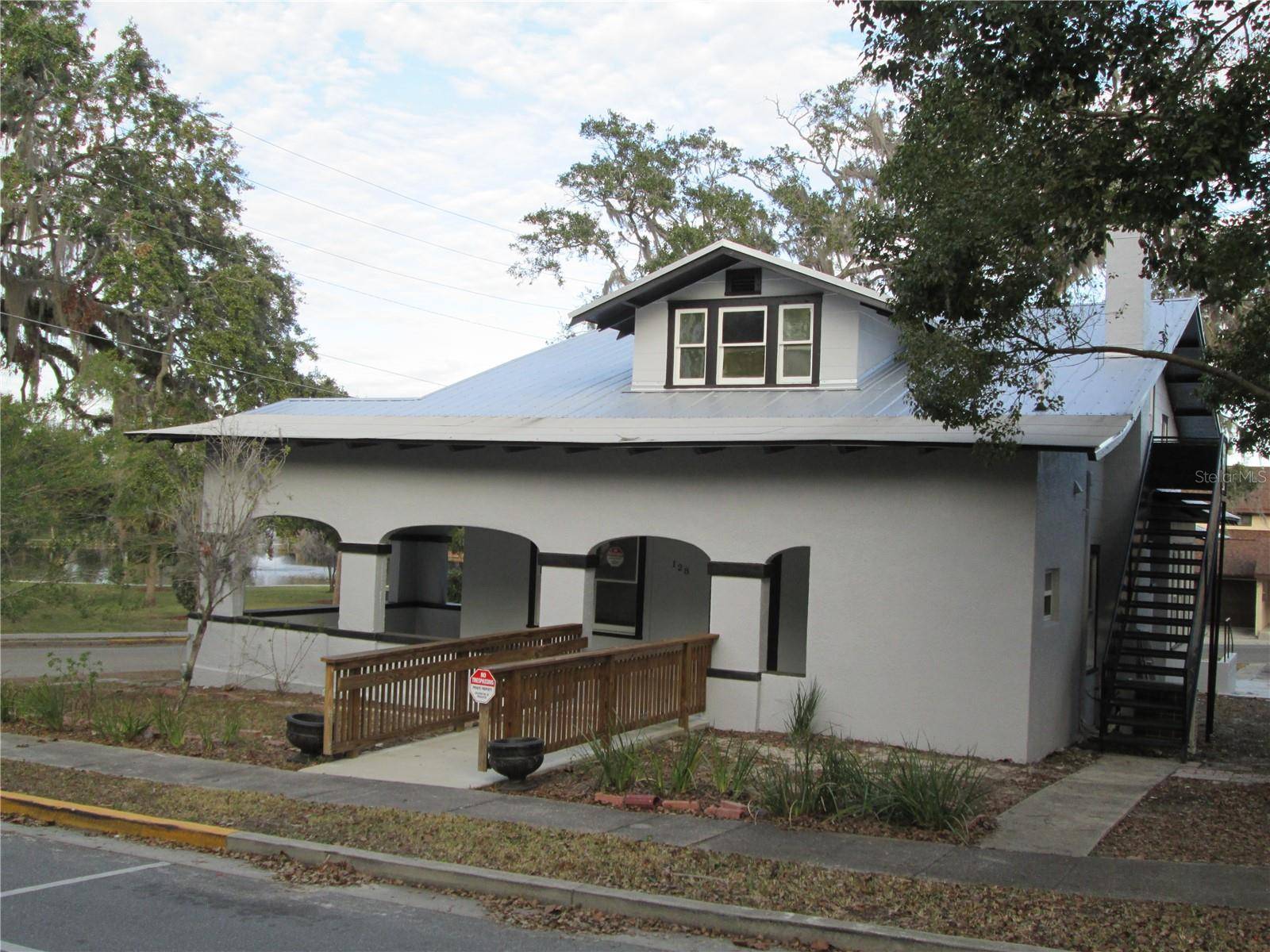 Leesburg, FL 34748,128 ORANGE AVE