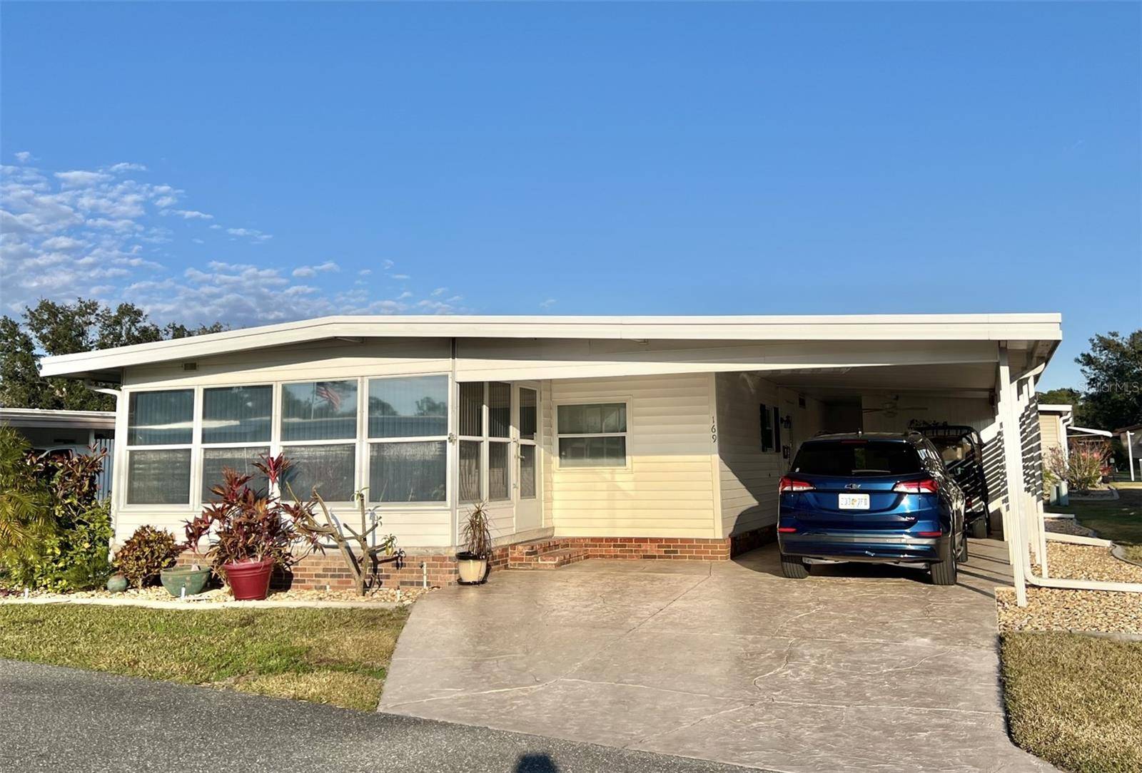 Leesburg, FL 34748,169 BOUGAINVILLEA DR