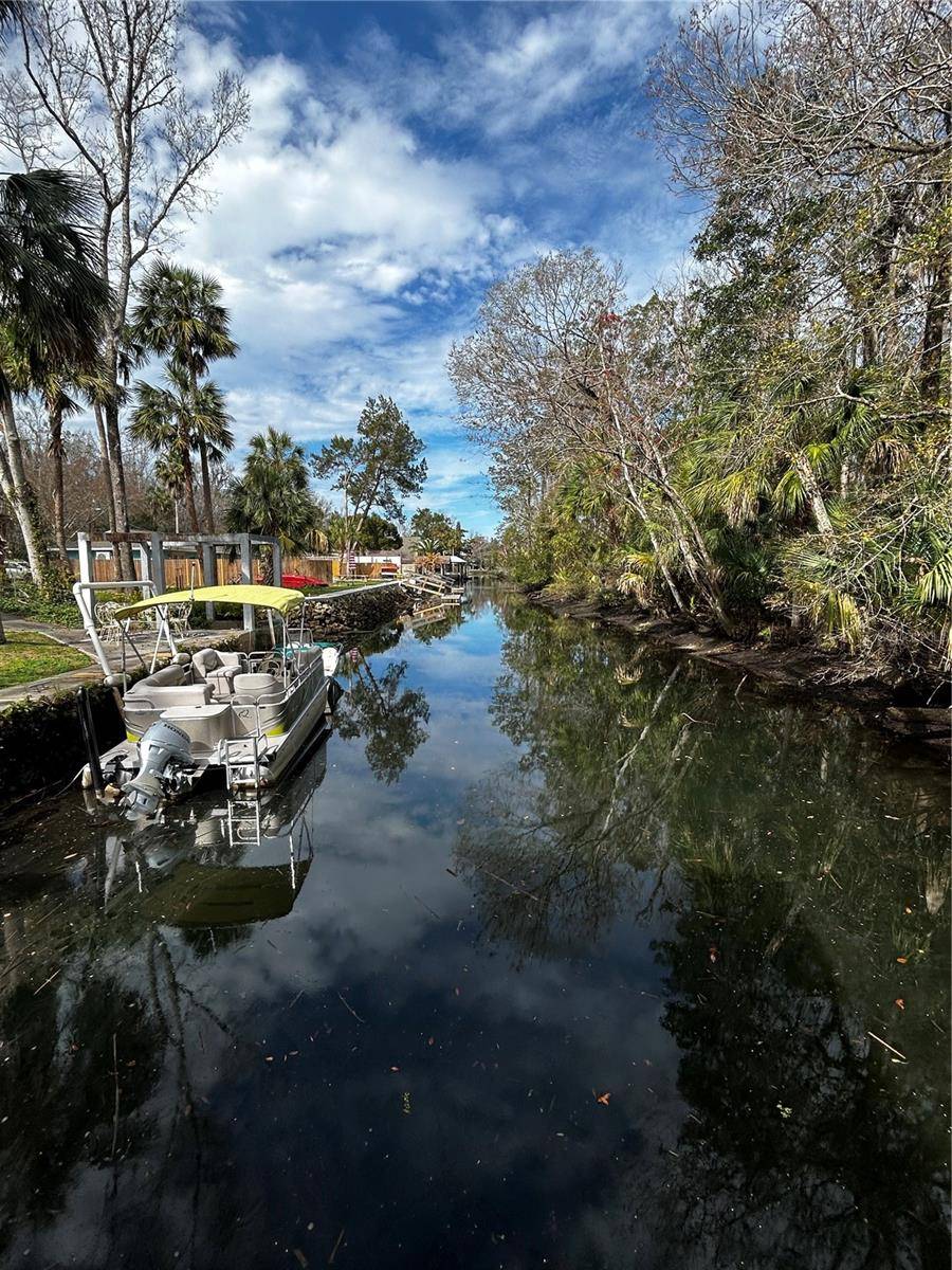 Crystal River, FL 34429,779 N PALM SPRINGS TER