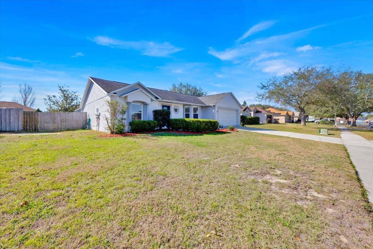 Minneola, FL 34715,406 BRAMBLE WAY
