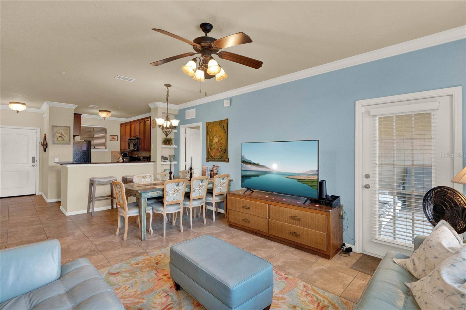 Davenport, FL 33897,907 CHARO Pkwy #915