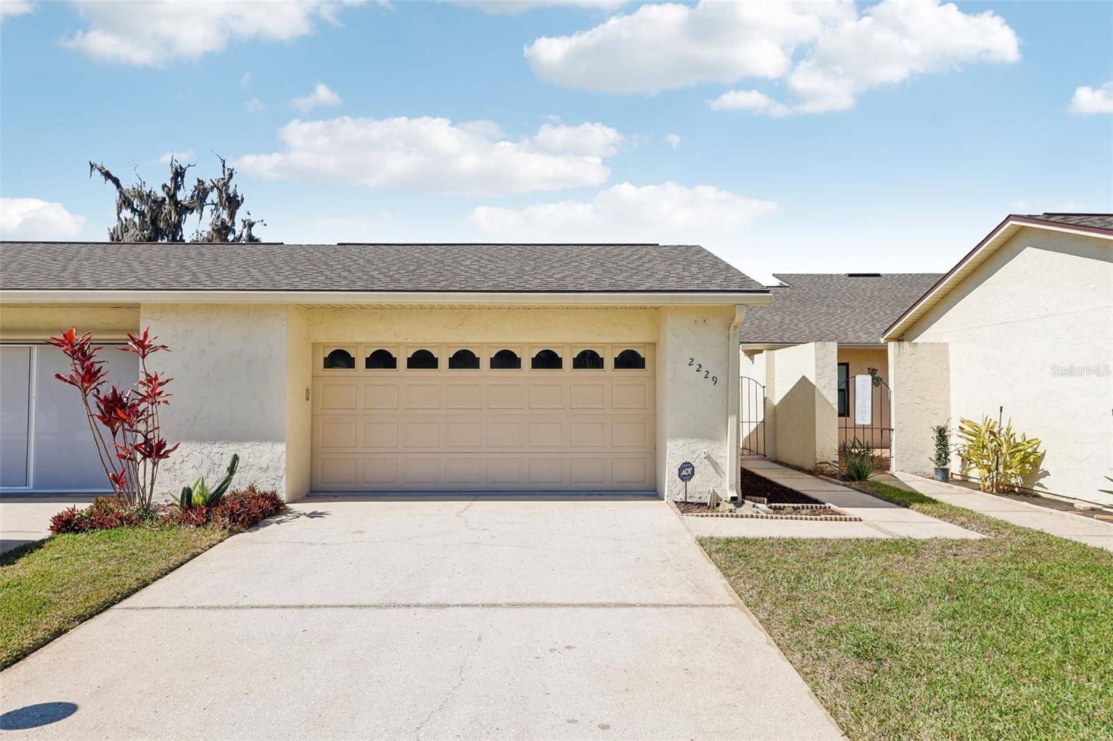 Tavares, FL 32778,2229 CYPRESS CT #C-4