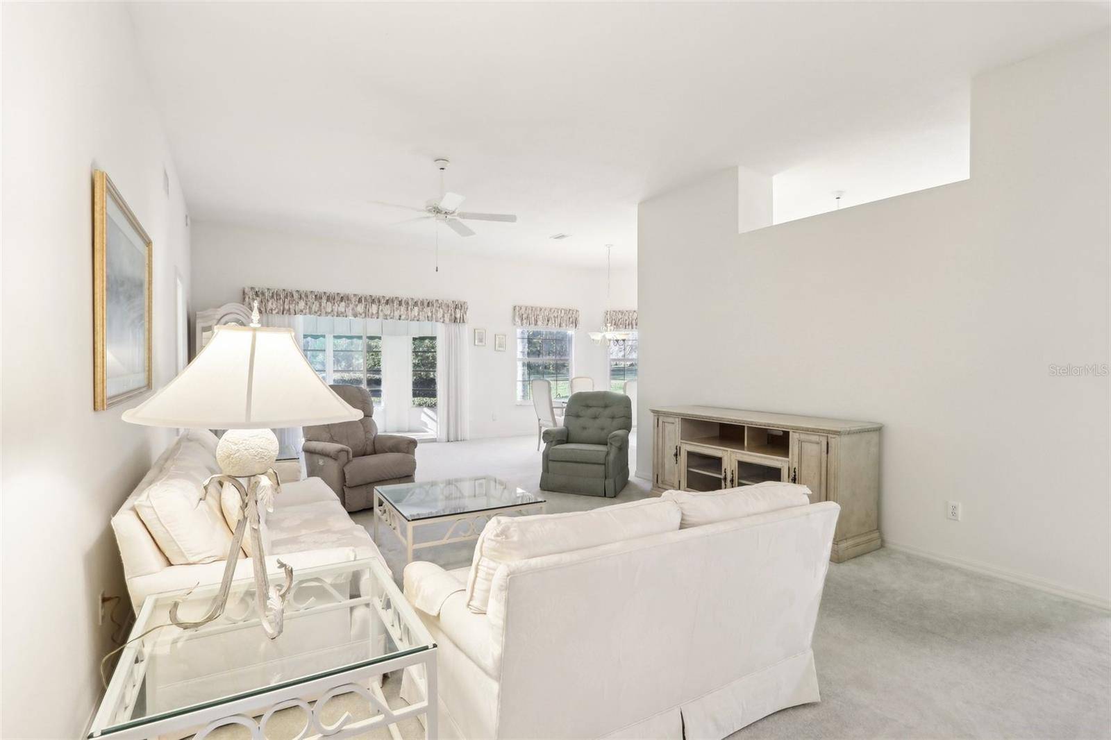 Tavares, FL 32778,592 JUNIPER WAY