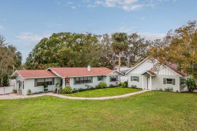 Mount Dora, FL 32757,580 PAGE LN