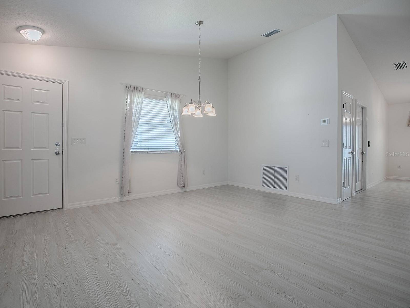 The Villages, FL 32162,485 PIXIE LN