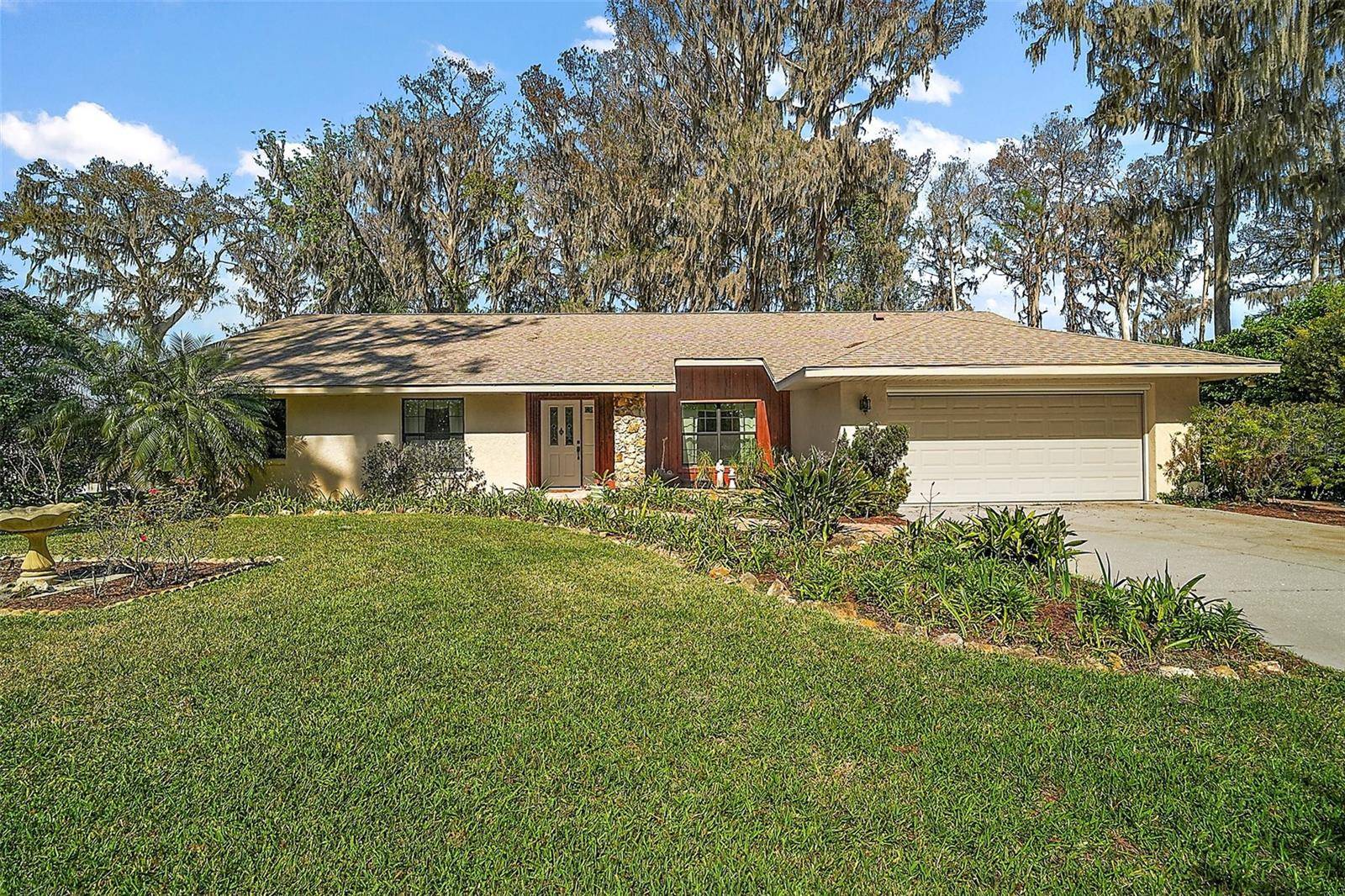 Leesburg, FL 34748,1322 HOWARD RD