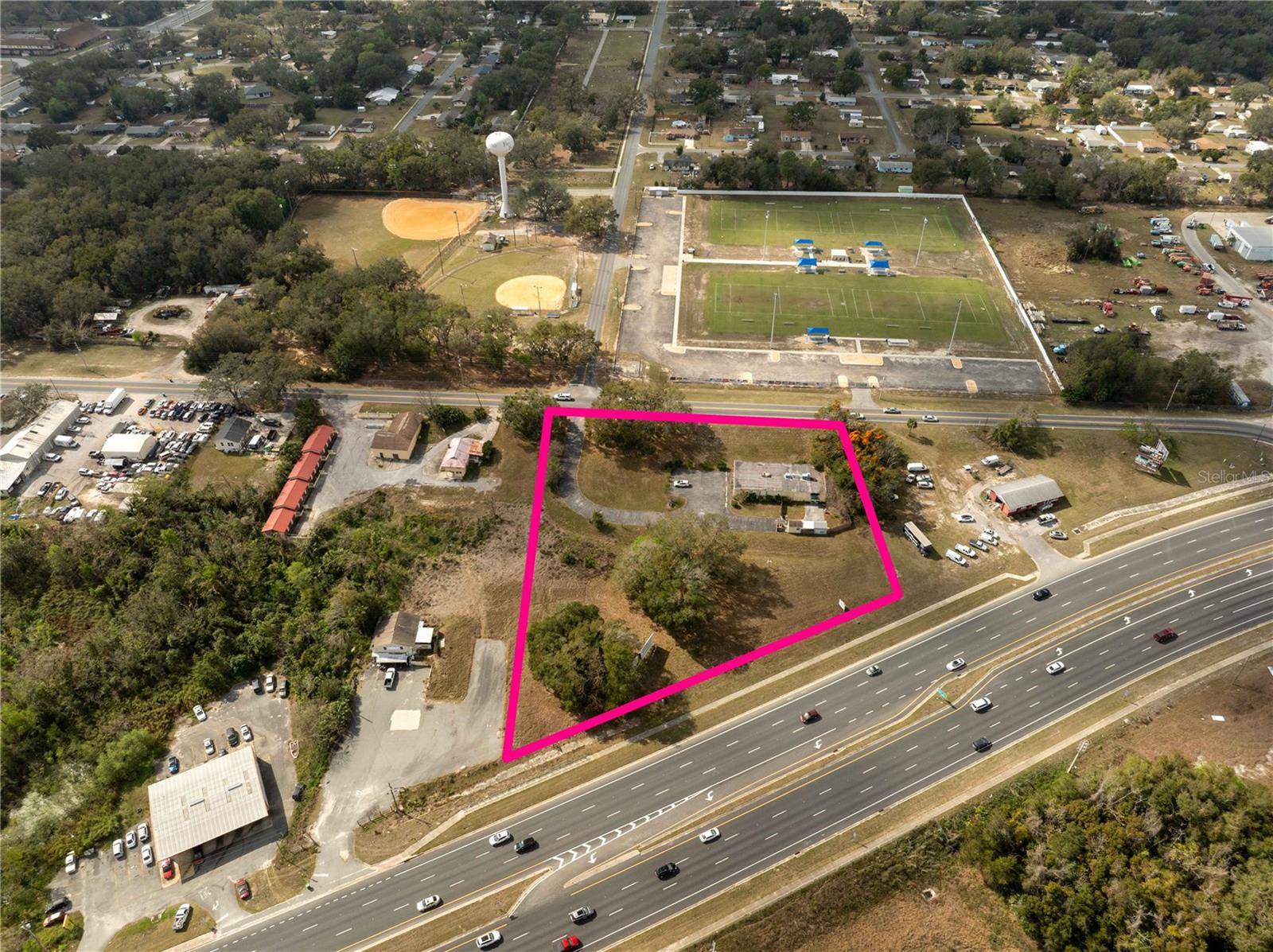 Fruitland Park, FL 34731,619 N DIXIE AVE. (US HWY 441/27)