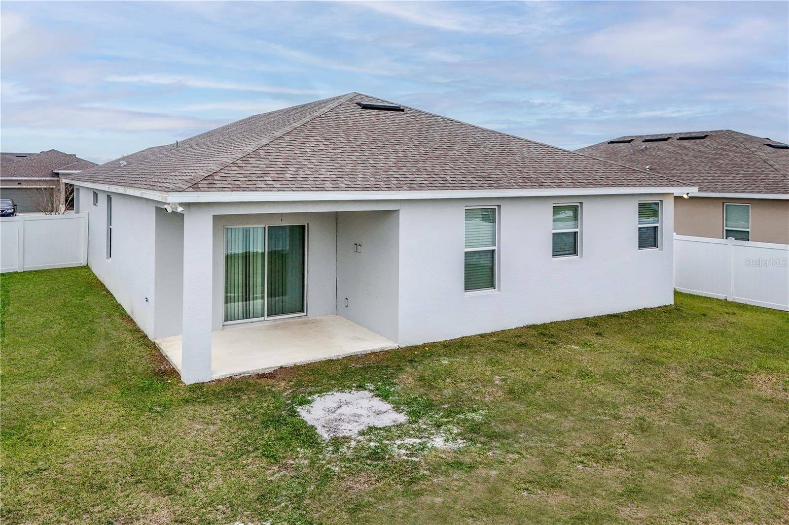 Grand Island, FL 32735,37031 LAKE OVERLOOK DR
