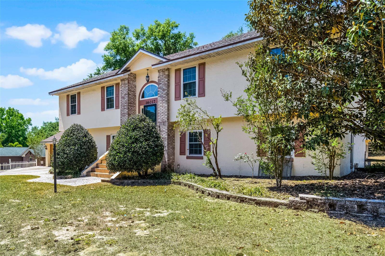 Montverde, FL 34756,16017 HARBAR OAKS DR