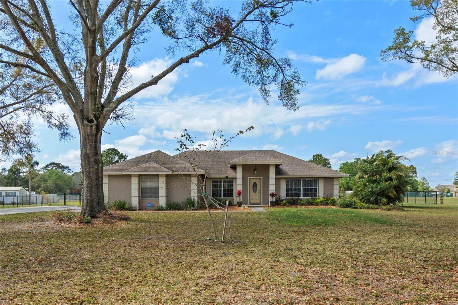Mount Dora, FL 32757,7729 LAKE ANDREA CIR
