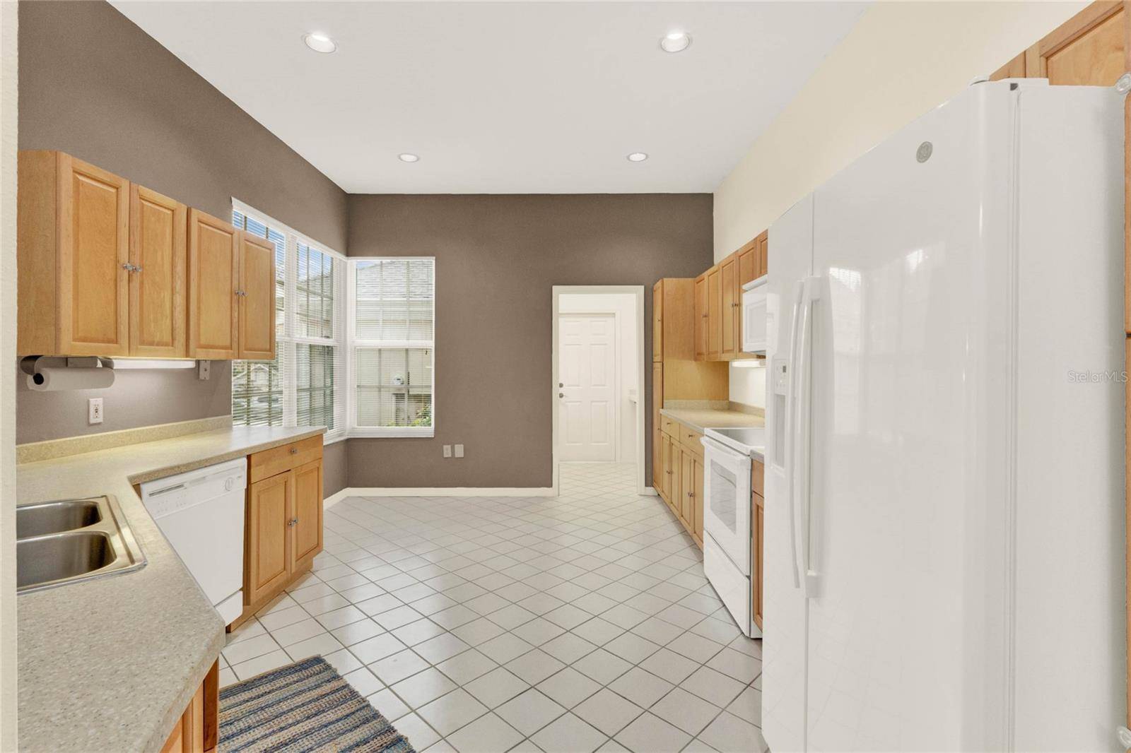 Lady Lake, FL 32159,39905 BAYVIEW DR