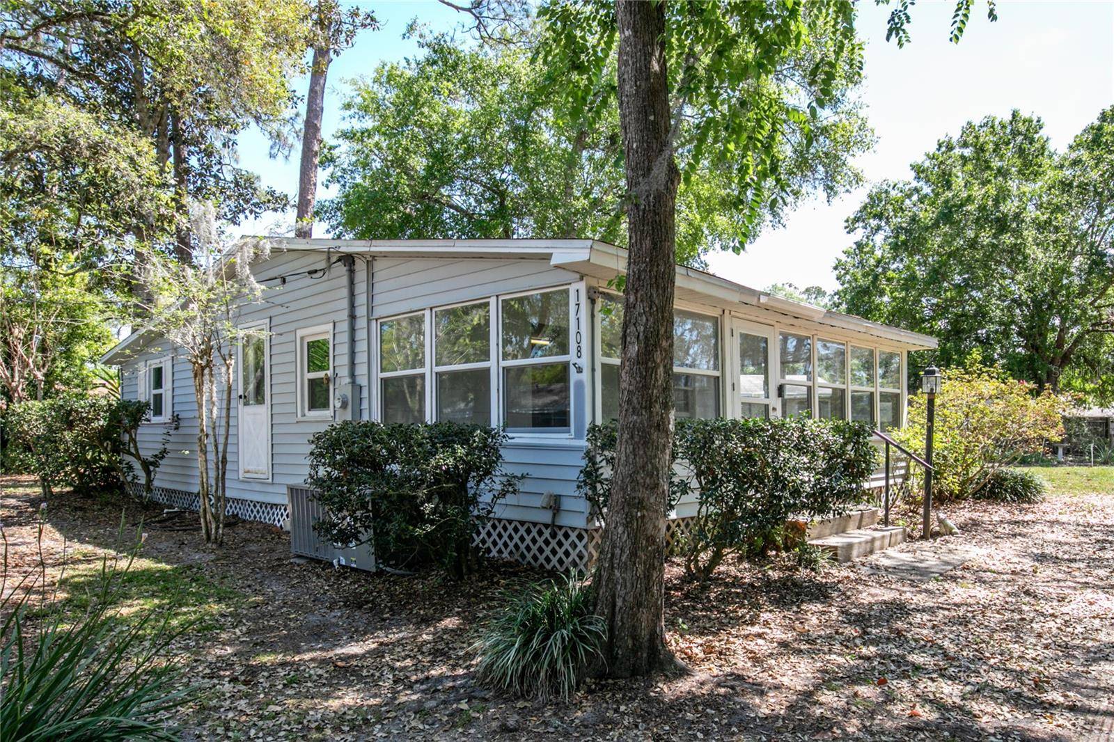 Umatilla, FL 32784,17108 PINE RIDGE DR