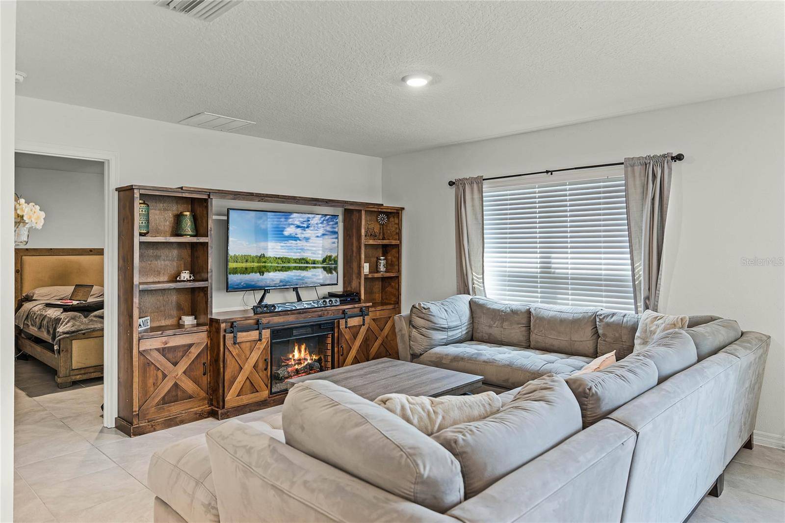 Zephyrhills, FL 33540,38370 SONNET LANDING AVE