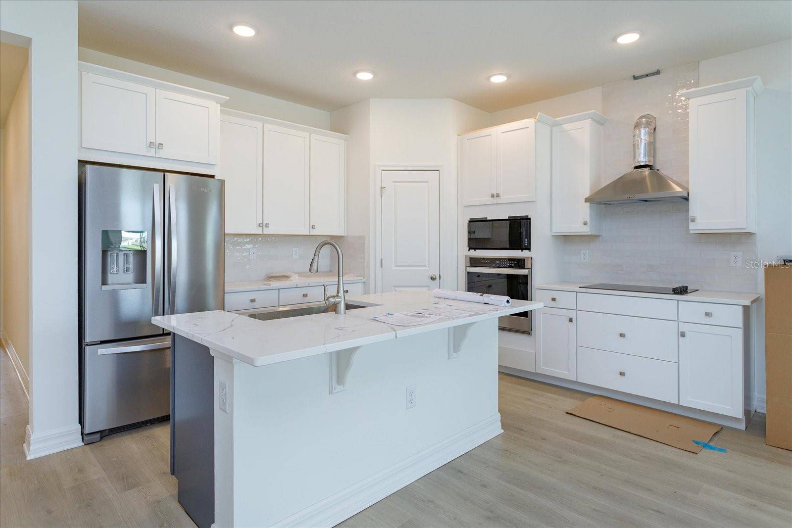 Lady Lake, FL 32159,995 FIESTA KEY CIR