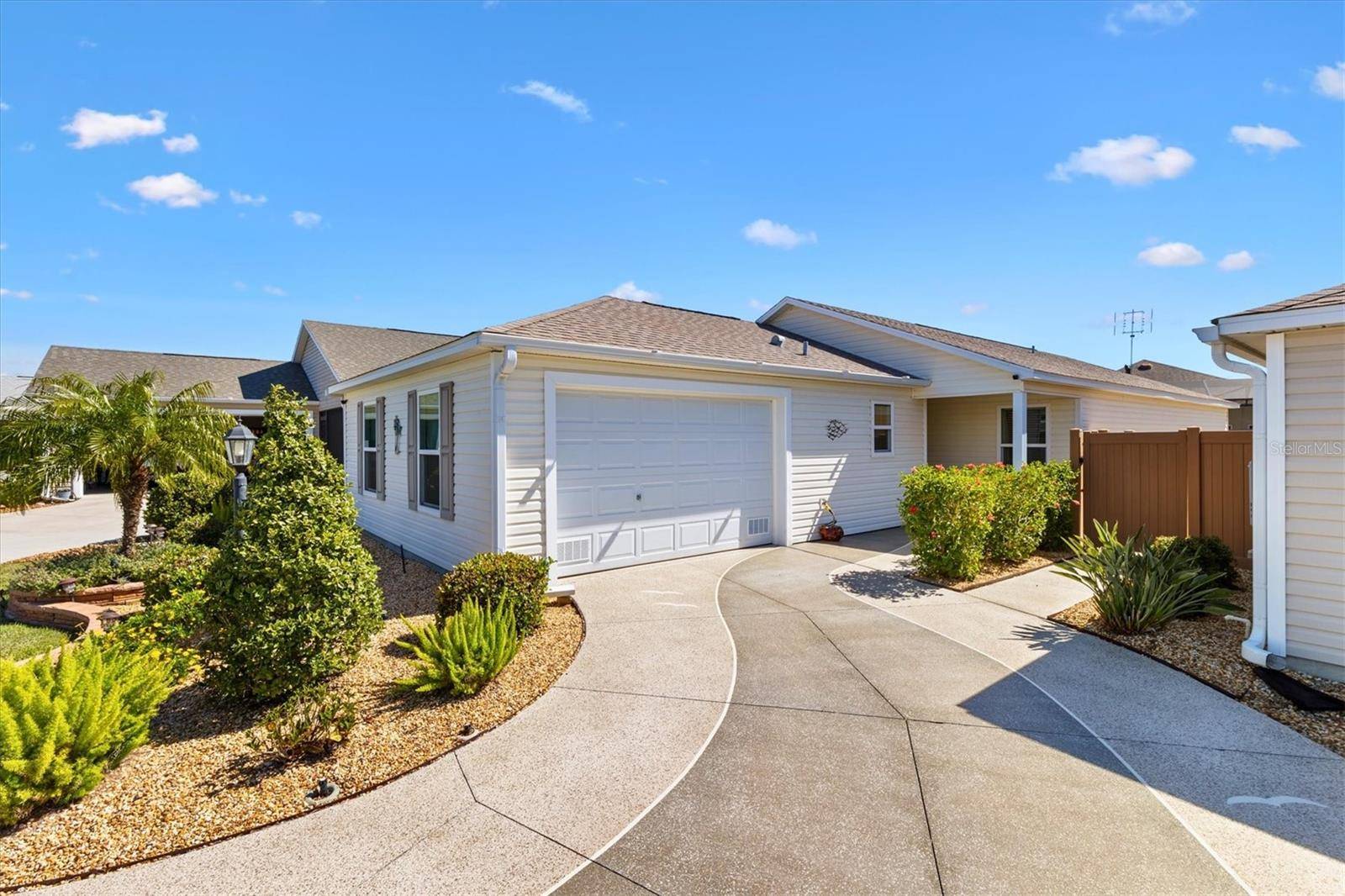 The Villages, FL 32163,5829 TUPELO TER