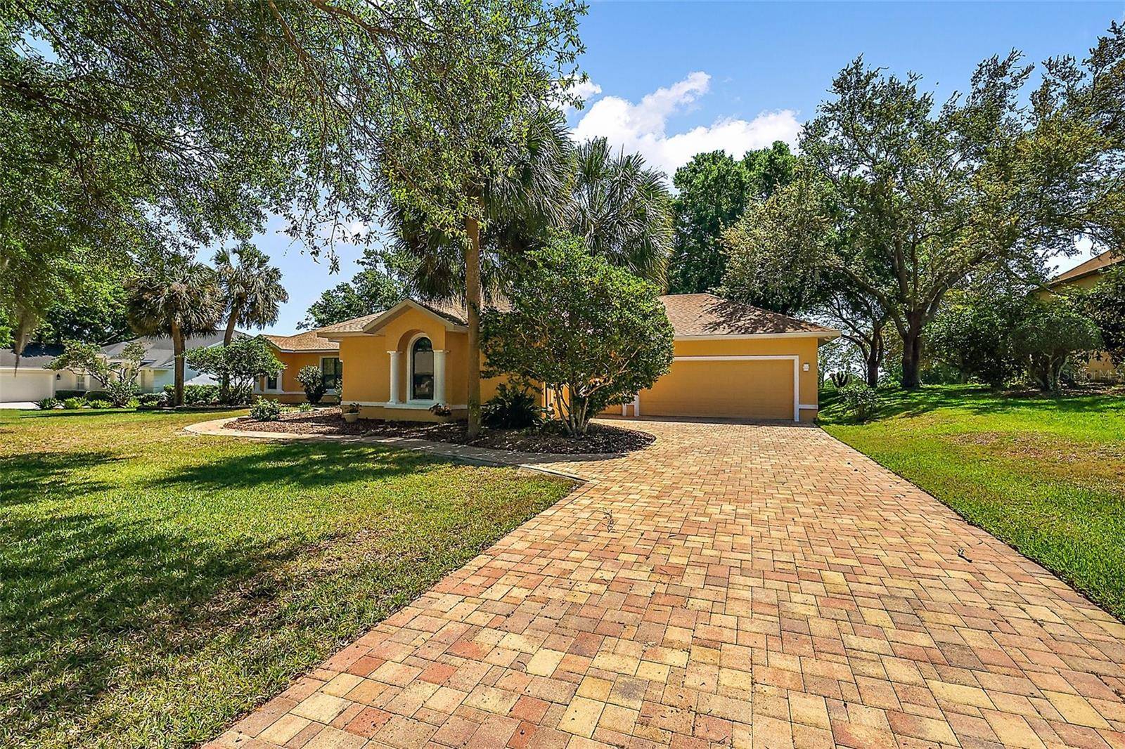 Lady Lake, FL 32159,5640 SPINNAKER LOOP