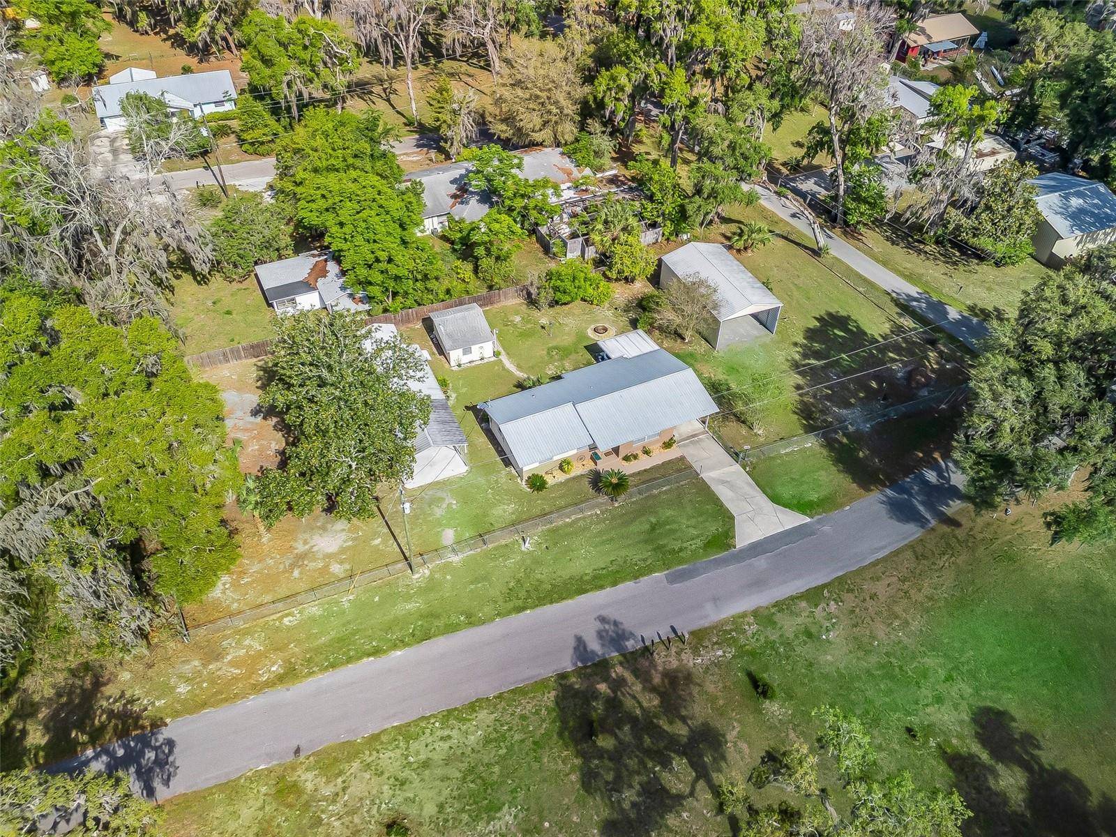 Lake Panasoffkee, FL 33538,2376 CR 444