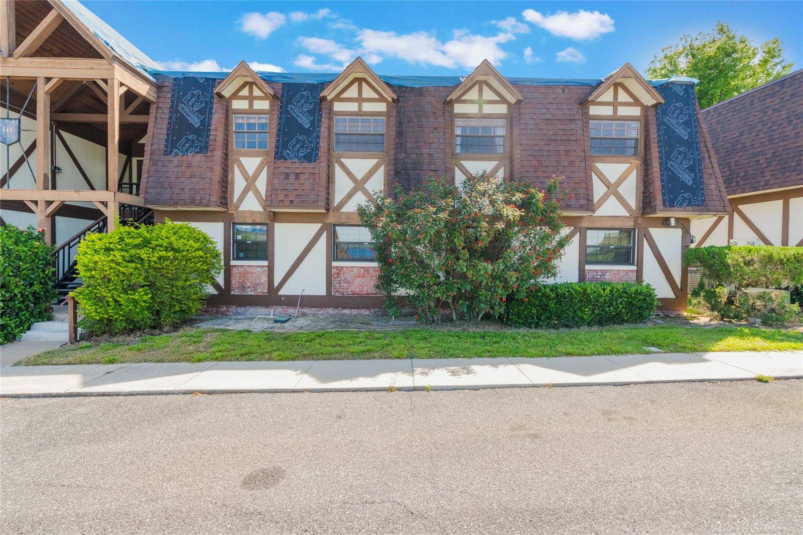 Leesburg, FL 34748,500 NEWELL HILL RD #111D