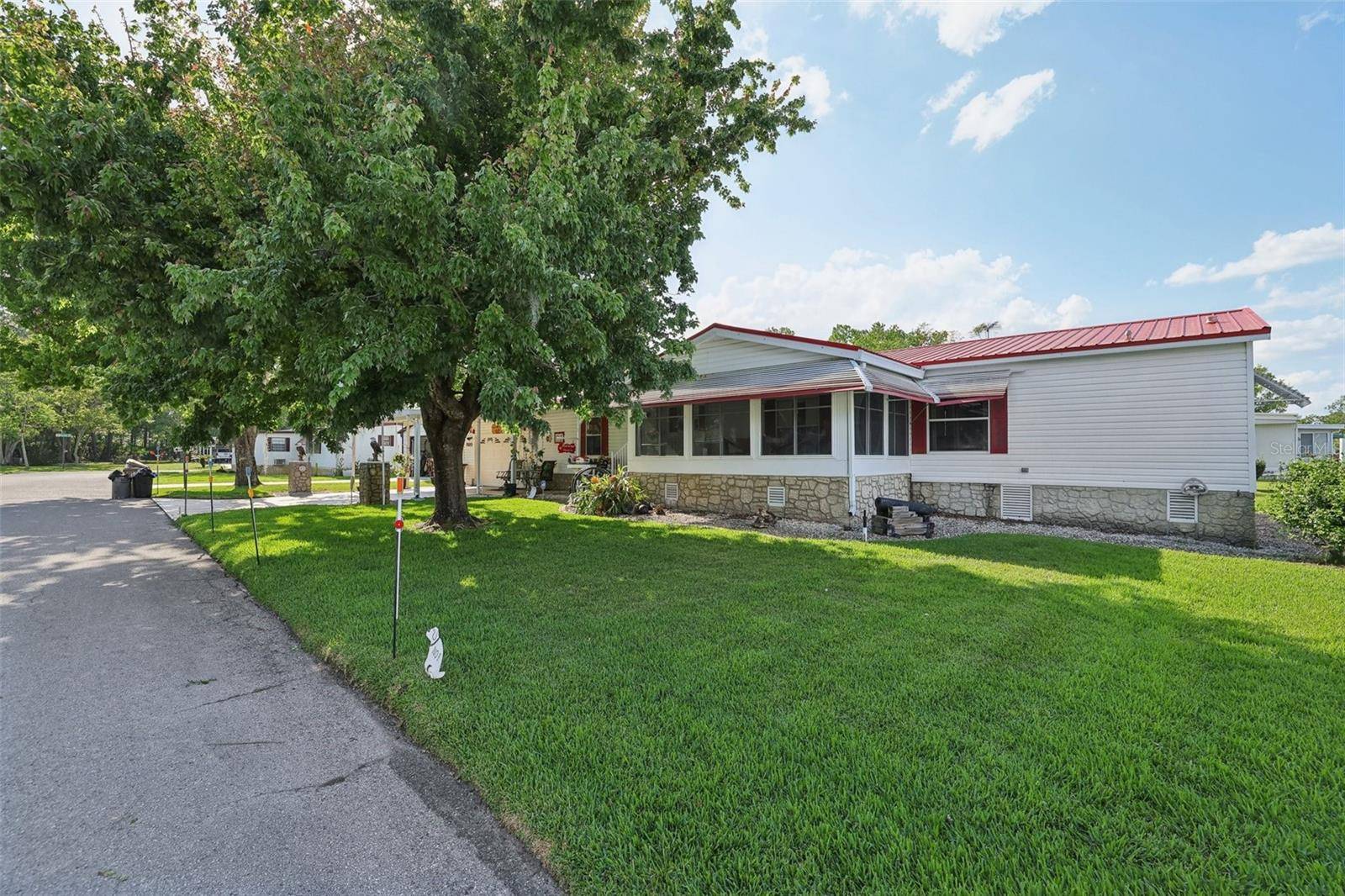 Mount Dora, FL 32757,1901 BROOKSIDE DR
