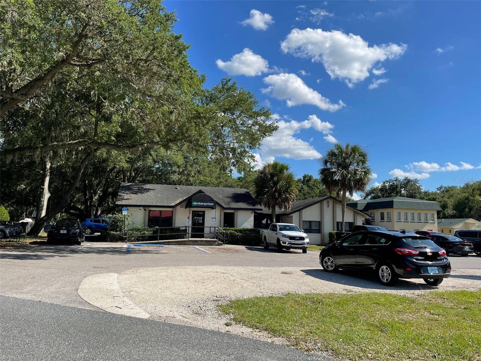 Leesburg, FL 34748,1725 MOUNT VERNON RD  / US HWY 441