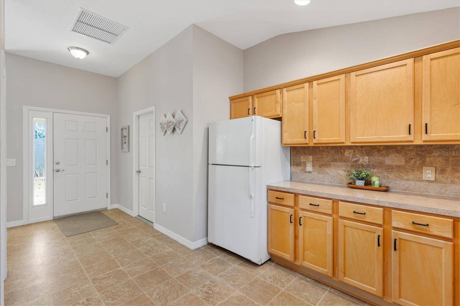 The Villages, FL 32162,2042 HYDRANGEA AVE