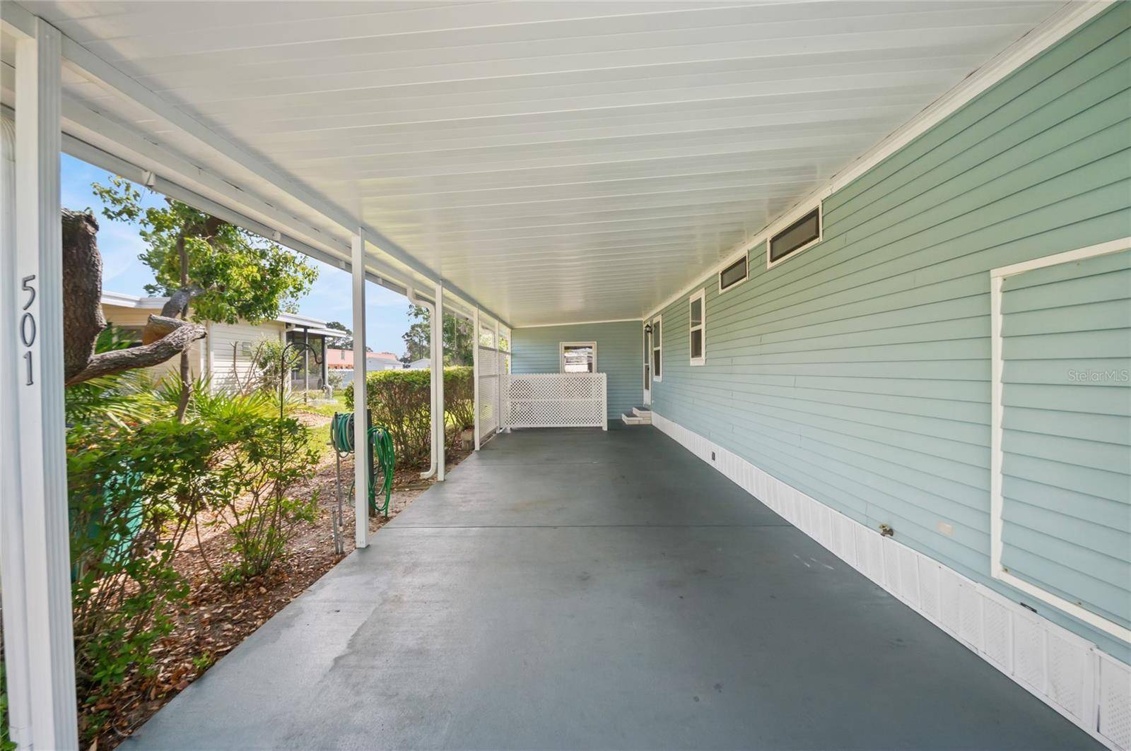 Tavares, FL 32778,501 SANTA FE RD